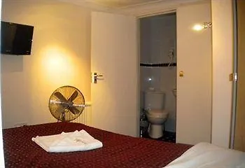 Oyo Lifestyle Golden Pensionat London