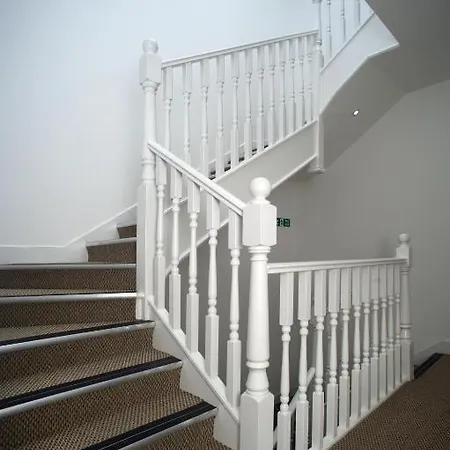 The Kensington Apartment *