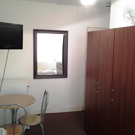 Hostel Widegate *