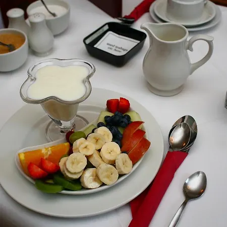 The Penn Club Bed & Breakfast