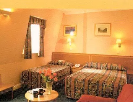 The Belgrave 4* London