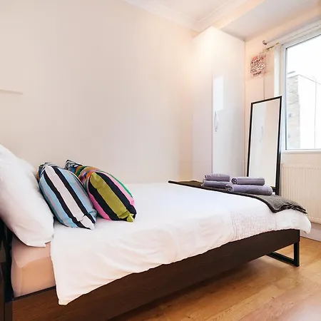 Kings Cross Apartment