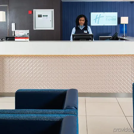 Hotel Holiday Express - Wandsworth By Ihg 3*