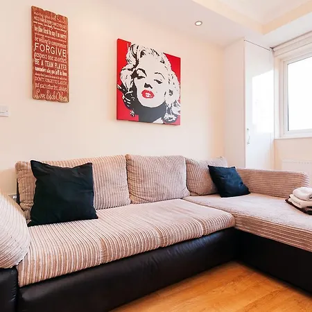 Kings Cross Apartment
