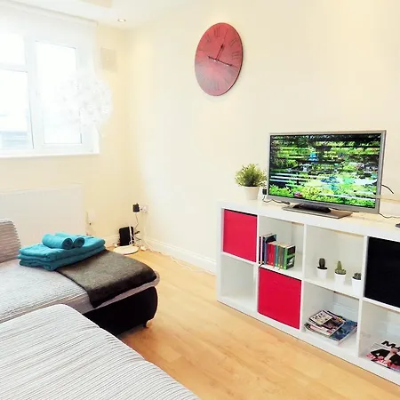 Kings Cross Apartment *