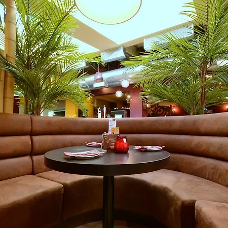Hotel Pelican And 3*