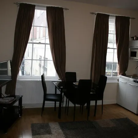 Mayfair Flat Apartment