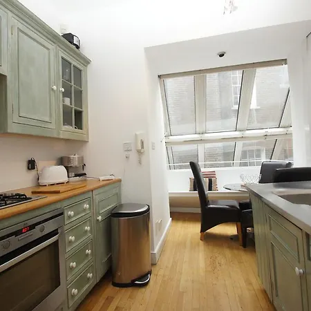 Holiday home Magical & Charming 8 Covent Garden Townhouse London