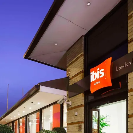 Ibis Docklands Canary Wharf 3* London