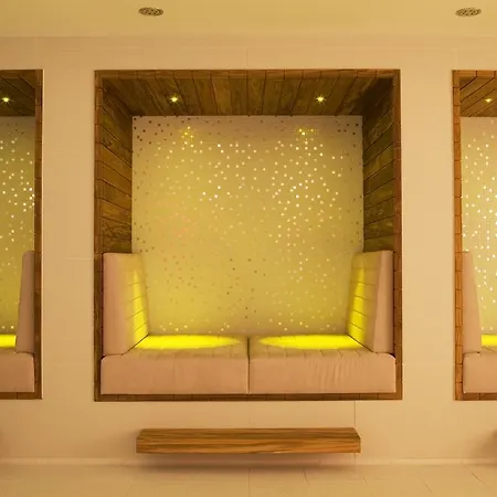 Hotel K West & 4*