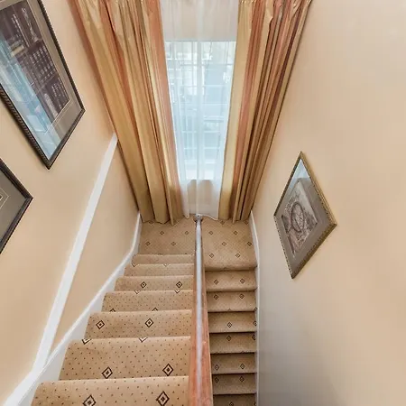 London Residence Guest house London