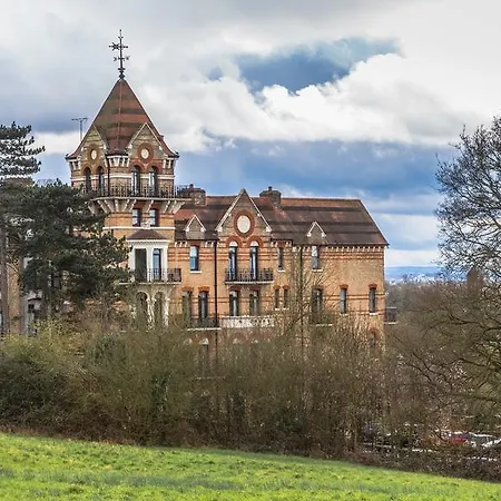 The Petersham Отель 4*