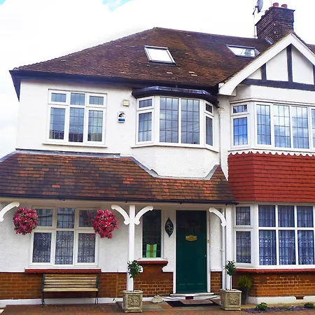 Bay Tree House 4* Barnet