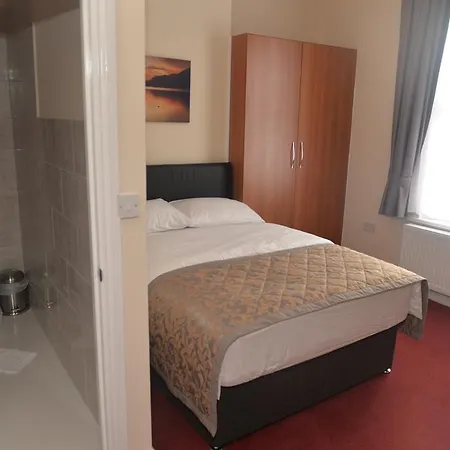 Global Hotel