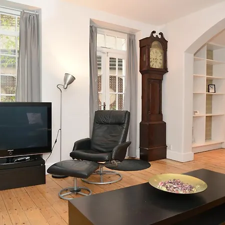 Erlox Hyde Park Apartment London