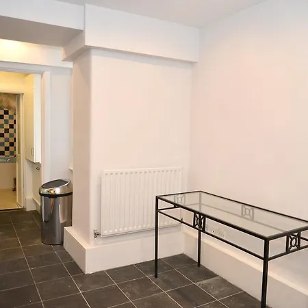 Erlox Hyde Park Apartment London