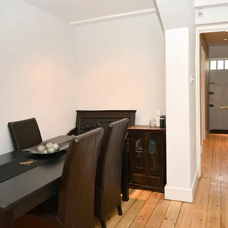 Apartment Erlox Hyde Park London