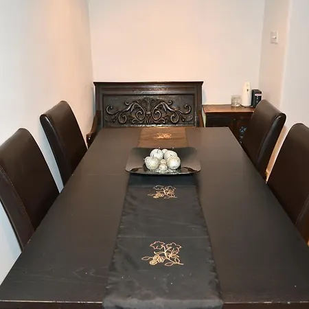 Apartment Erlox Hyde Park London