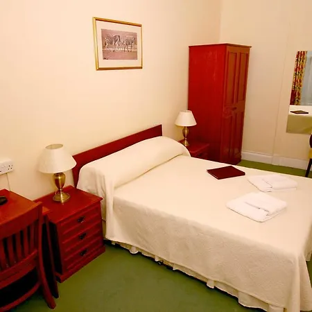 The Penn Club Bed & Breakfast