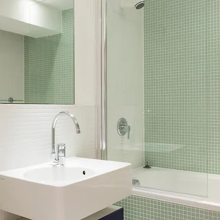 Oakwood Spitalfield Lofts Hotell 4*