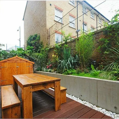 Oakwood Spitalfield Lofts 4*