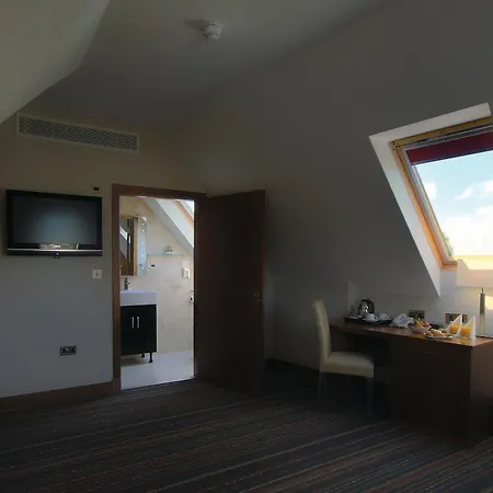 Western Palm 4*