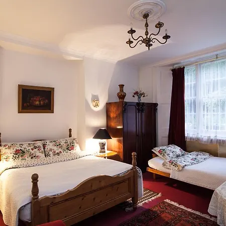 Dawson Place, Juliette's Londra