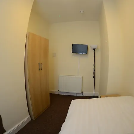 Гостевой дом The Beehive 3*