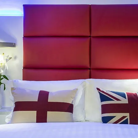 Hotel Henley House