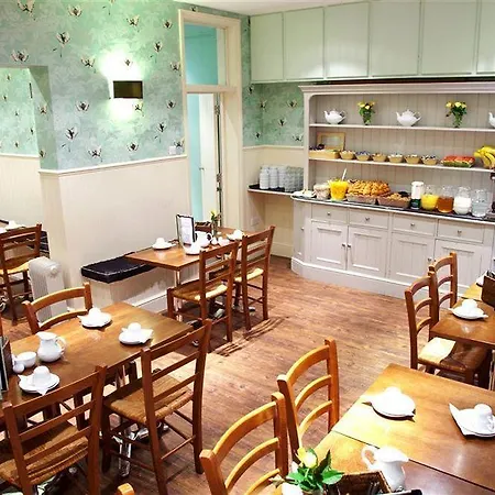 Georgian House Hotel