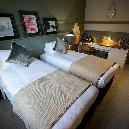 The Windmill 3*