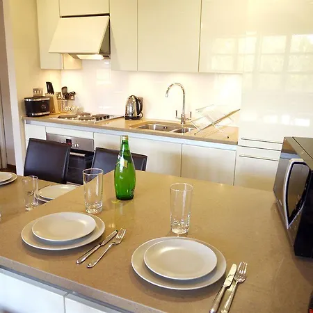 Olive Apartment *