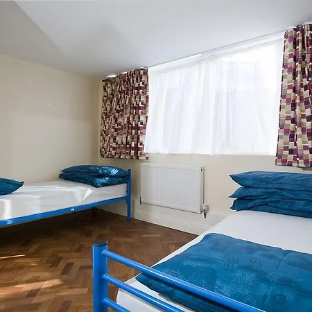 Western Northfields Ealing 3*