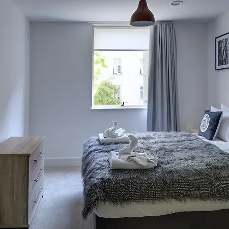 Lambeth North One *