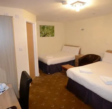 Cranbrook Hotel 2*
