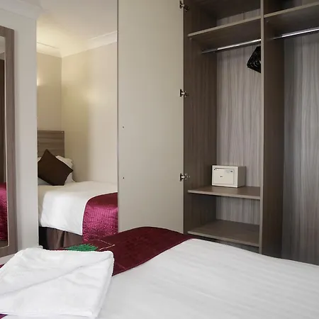 Holland Park 3* Londen
