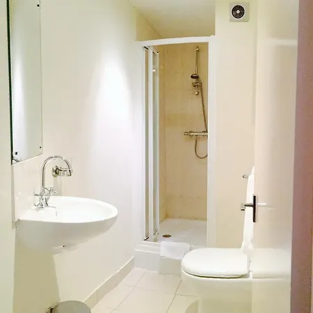 Hadleigh 3* London