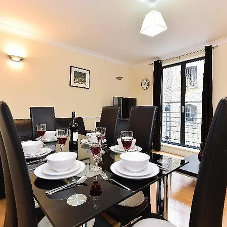 Beautiful 4-bedroom Flat In Bridge/borough! Apartment London