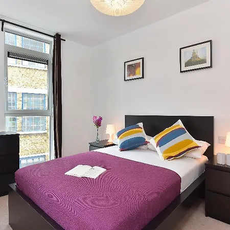 Beautiful 4-bedroom Flat In Bridge/borough! Apartment