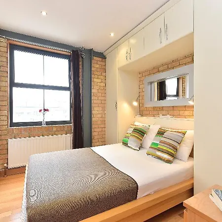 Beautiful 4-bedroom Flat In Bridge/borough! London