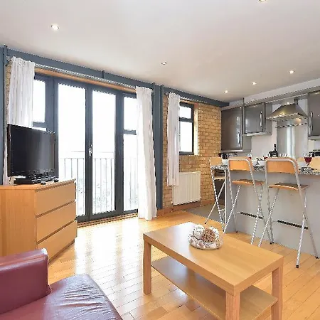 Beautiful 4-bedroom Flat In Bridge/borough! Apartment London