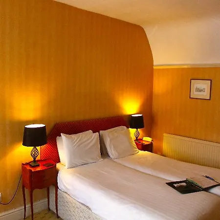 Kingston 4*