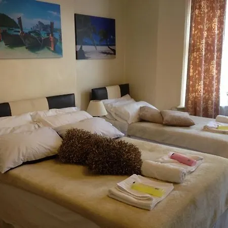 Bed & Breakfast The Crystal Croydon