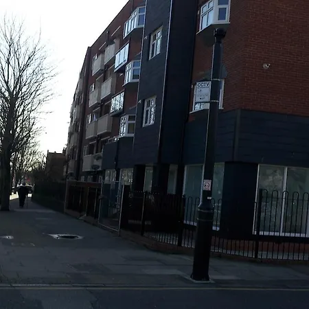 Globe City London