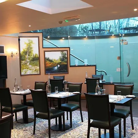 Hotel The Colonnade 4*
