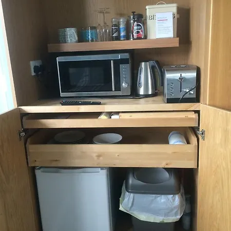 Apartment Luxury And Studio 69 New Malden
