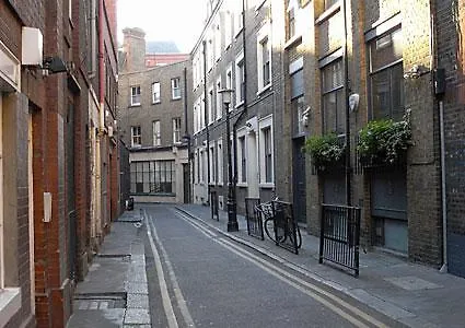 Apartment Hanway Place
