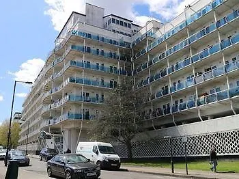 Hotel Harrow Apartment
