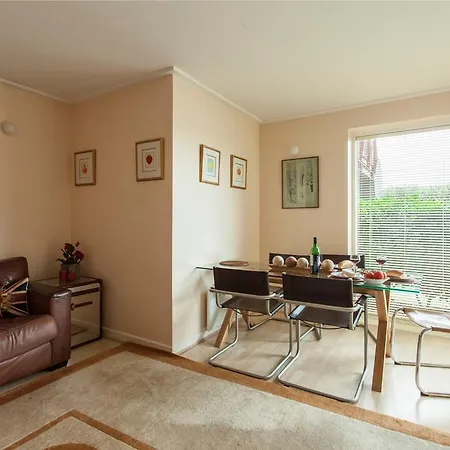 Seacon Tower Serviced Apartments London