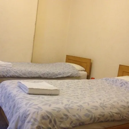 Bed & Breakfast The Crystal 2*